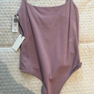 Aritizia Babaton Contour Cami Bodysuit